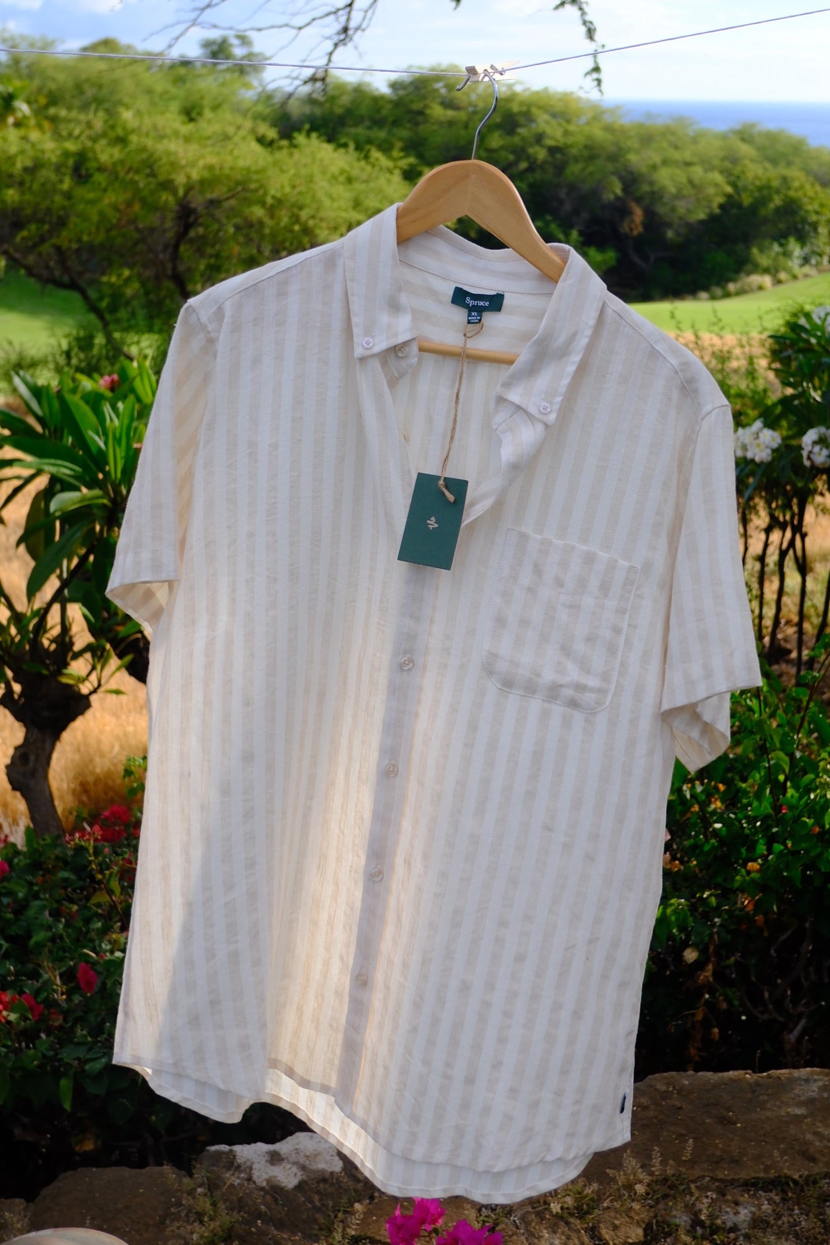 #color_tan / white stripe