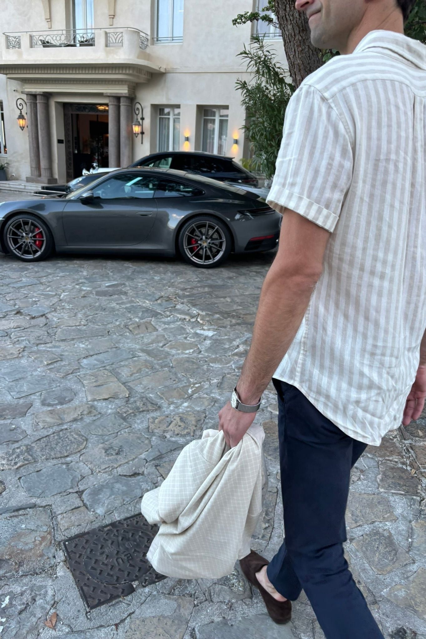 #color_tan / white stripe